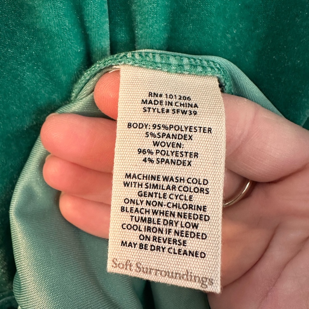 NWT Soft Surroundings Green Velvet Boyfriend Tunic Long Sleeve 1X - Picture 6 of 6